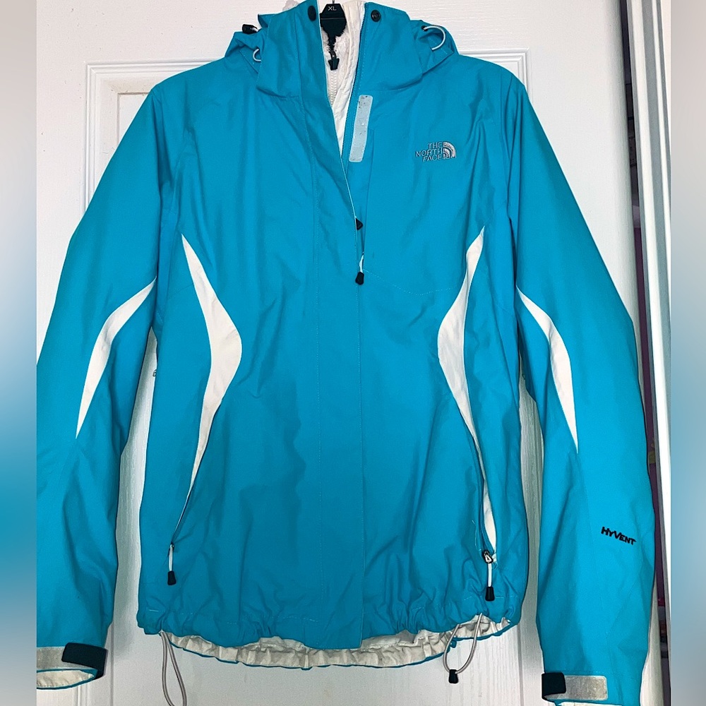 North Face Hyvent Blue and White 2  in 1 Jacket-Size Medium